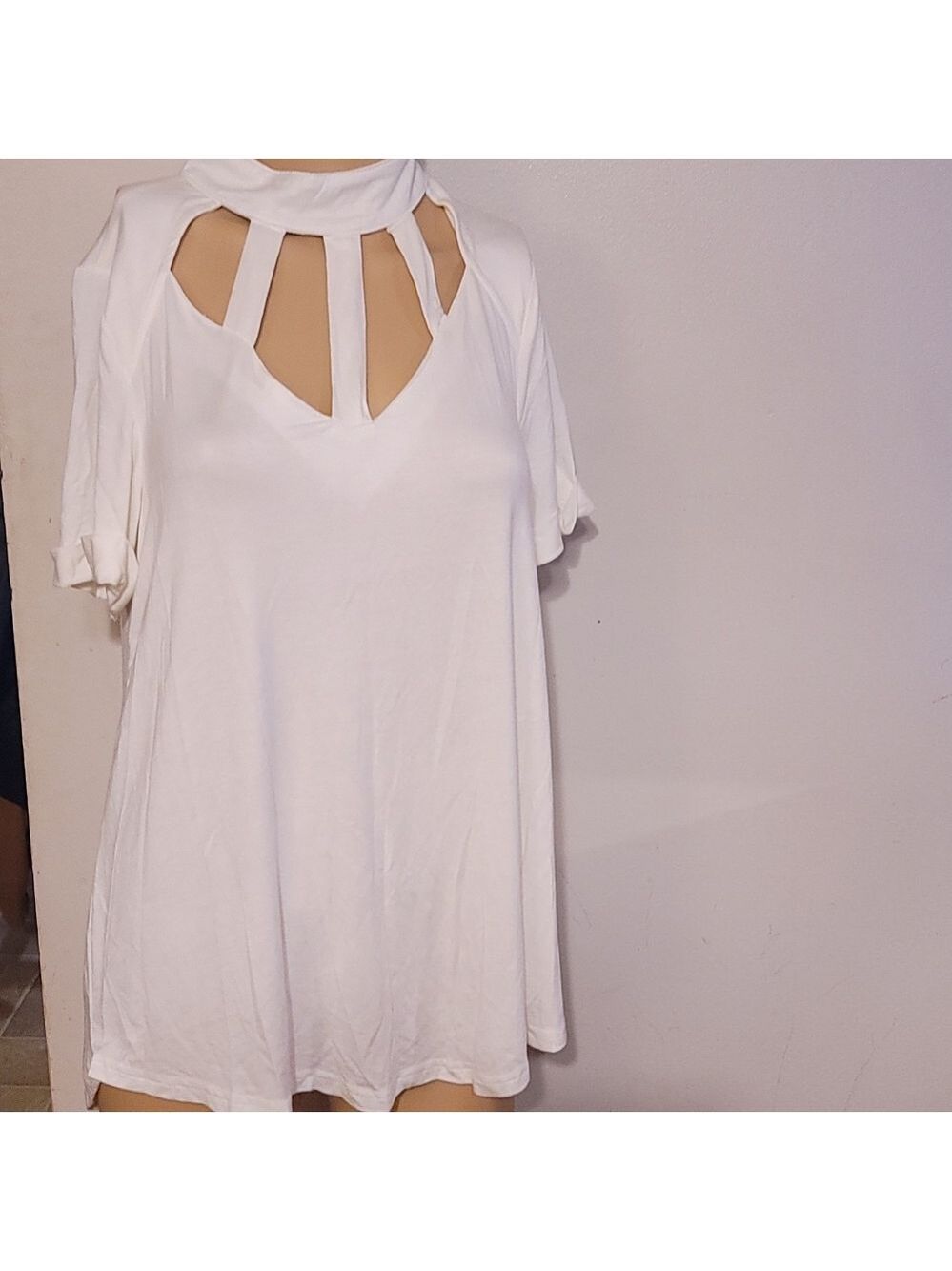NWT Very J super soft off white shirt small